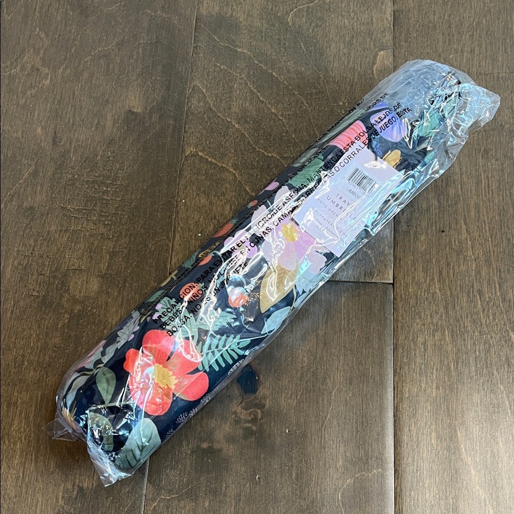 Rifle Paper Co. travel umbrella NWT unopened. Great gift